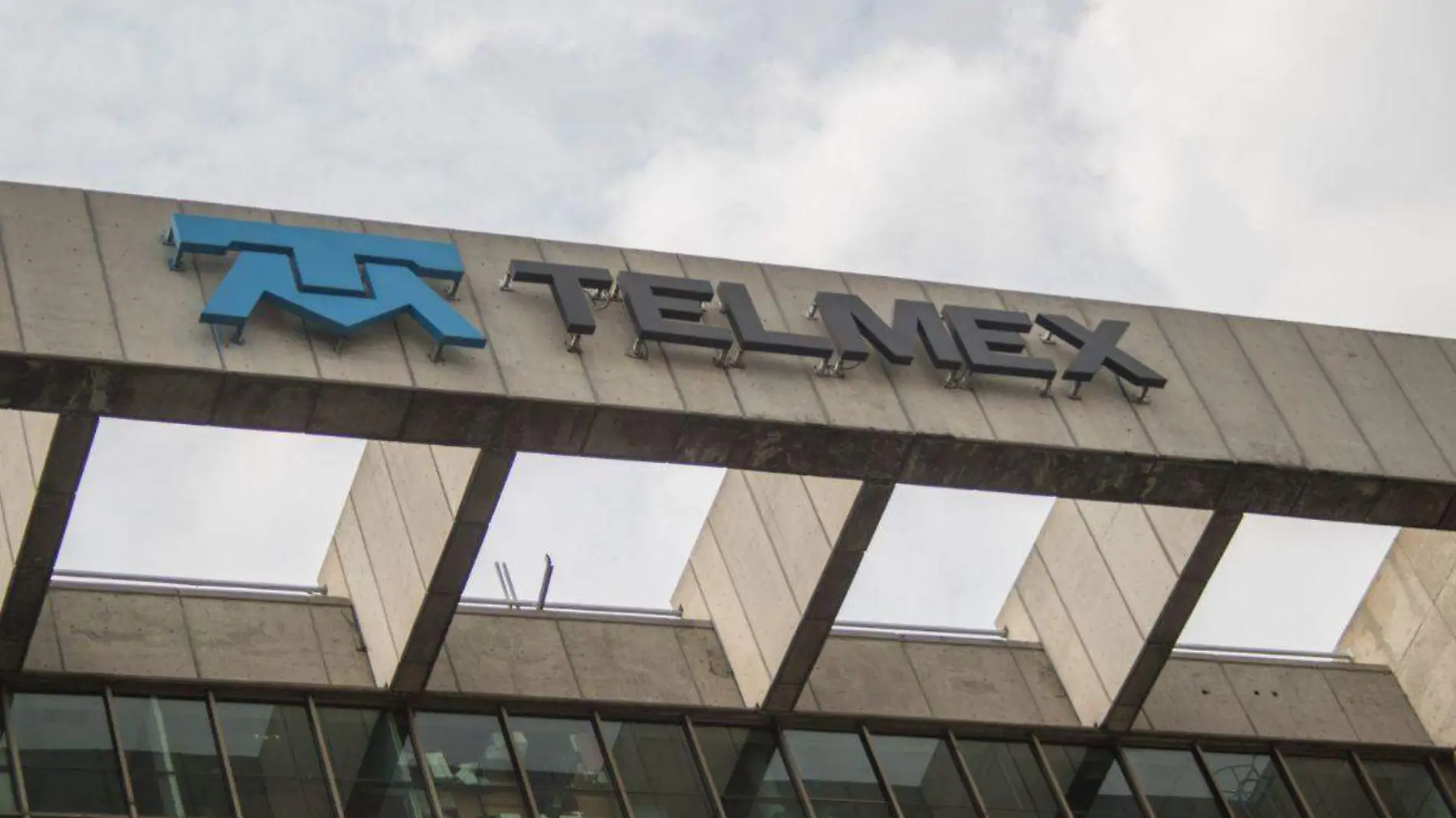 Telmex elimina de sus nuevos contratos la jubilación antes de los 65 años